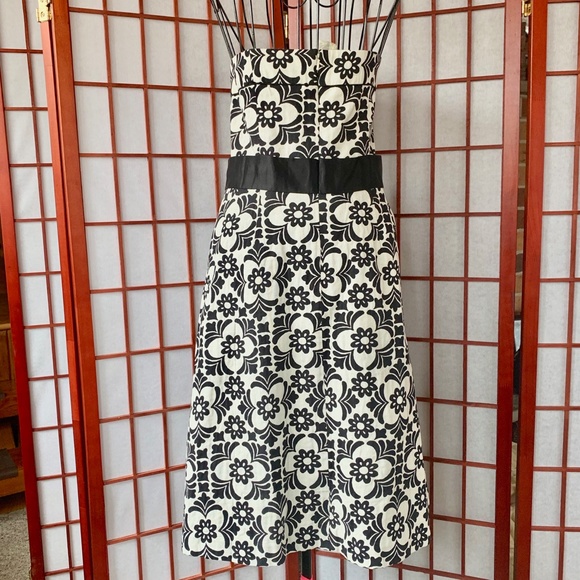 Lilly Pulitzer Strapless Patterned Tea-Midi - Picture 5 of 7